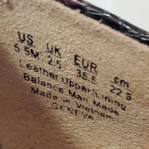 NWOT 27 Edit Snakeprint Geneva Pumps Size 6.5 - Picture 9 of 14